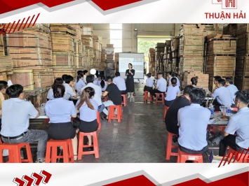 BUỔI CHIA SẺ KỸ NĂNG BÁN HÀNG & SẢN PHẨM